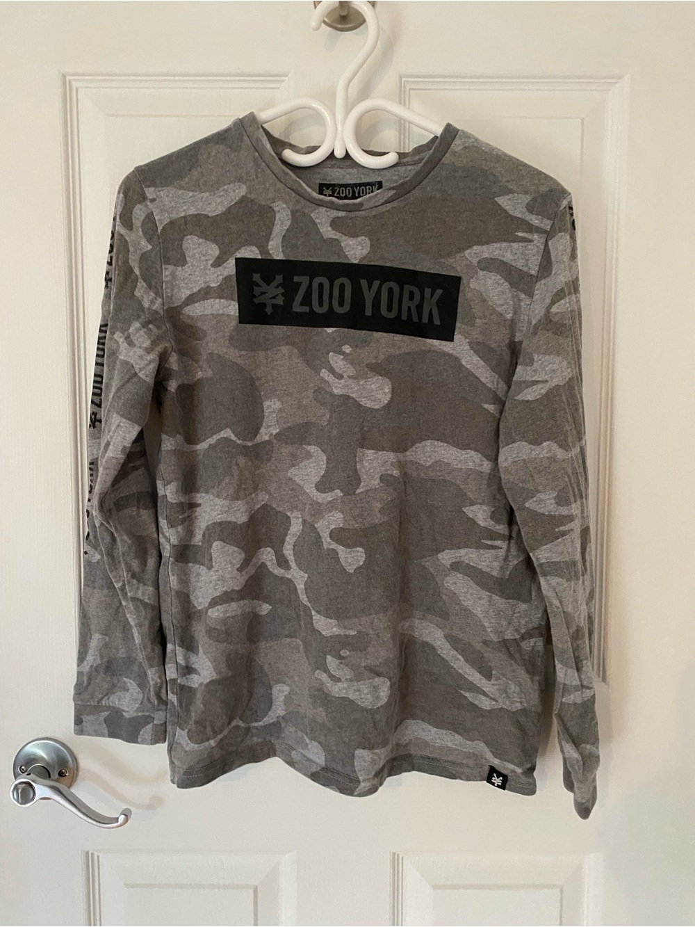 Zoo York Gray Camouflage Long-Sleeve Shirt